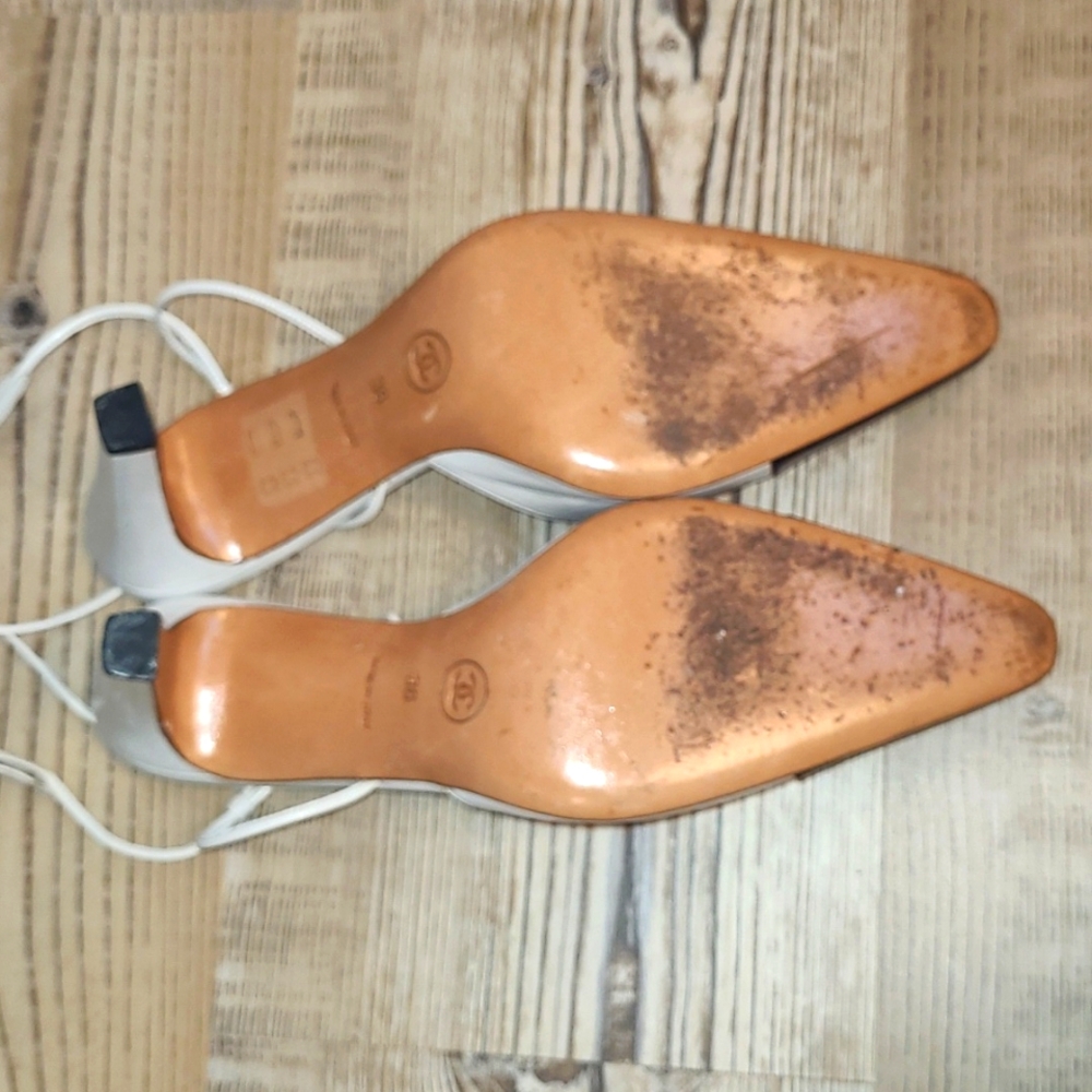 Chanel Vintage Two Tone Cross Strap Pumps Size 38 - Picture 6 of 9